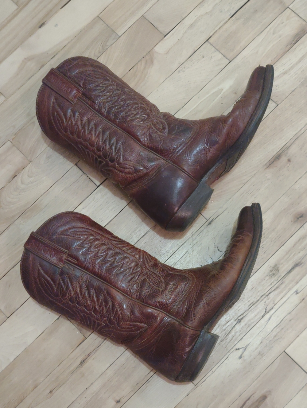 Men's Brown Leather Western Cowboy Boots with Embroidered Shaft